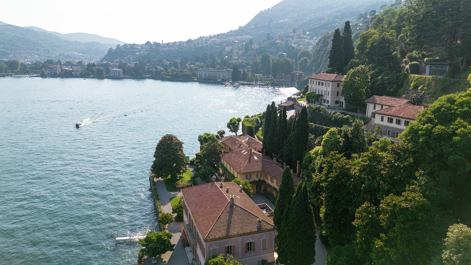 Scenic view of Lake Como, Italy, a popular destination wedding location.