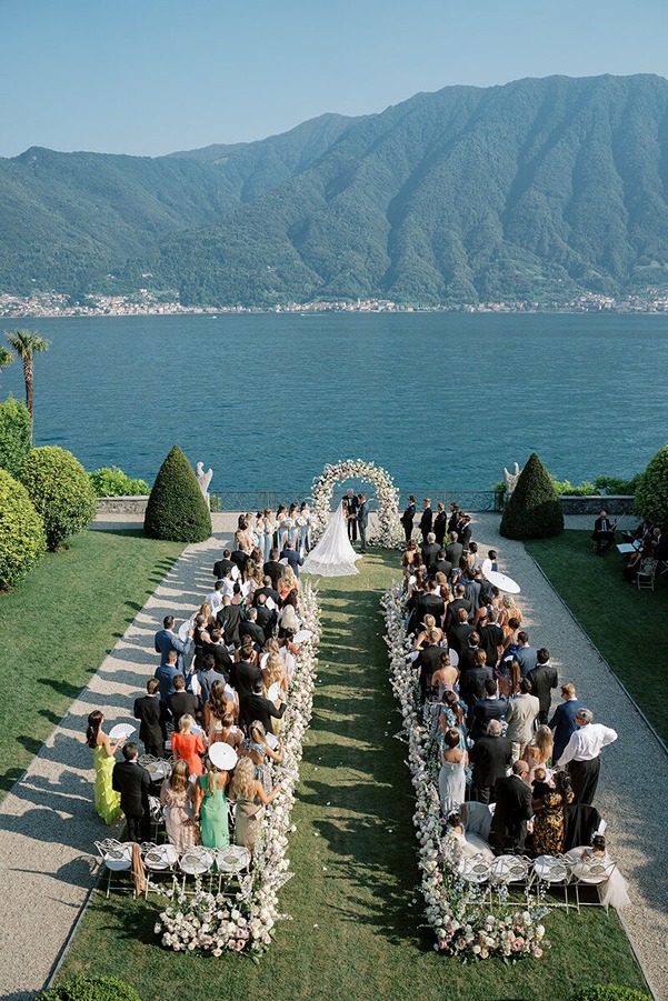 a ceremony for getting married in italy for foreigners
